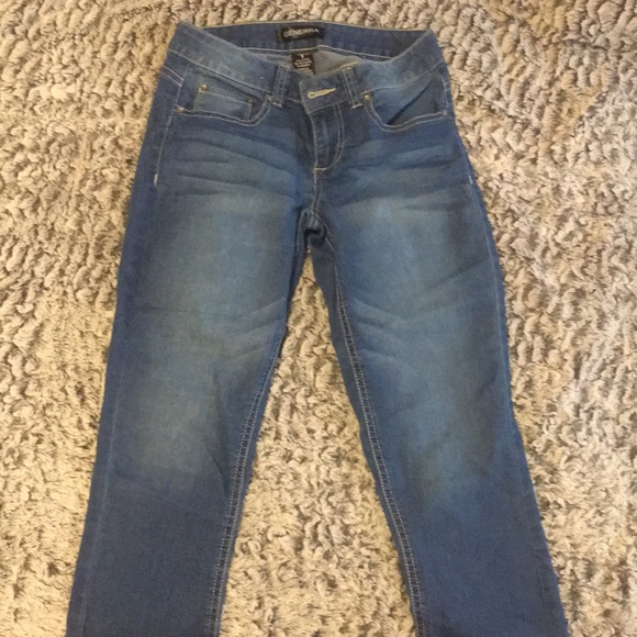 Capris - Picture 2 of 3